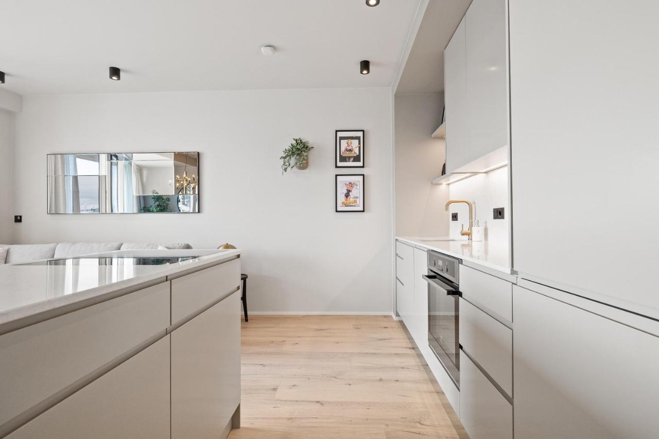 Brand New Downtown Harbor Apartment レイキャヴィーク エクステリア 写真